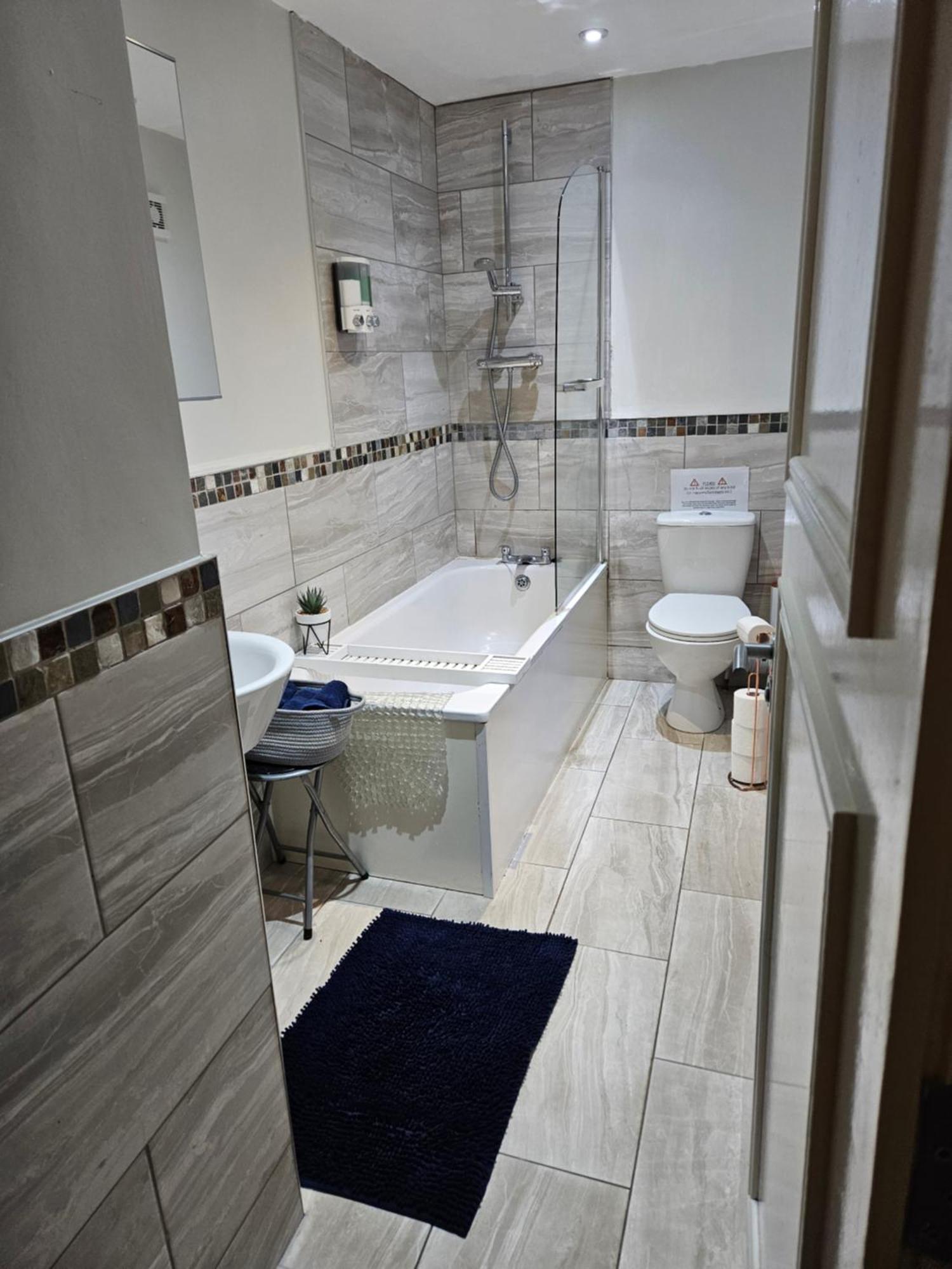 Atlantic Views Middle Floor Apartment Portrush Exterior photo