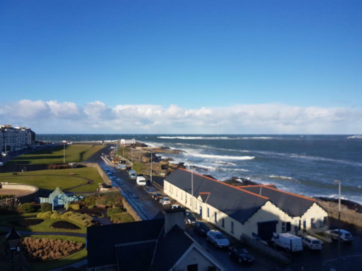 Atlantic Views Middle Floor Apartment Portrush Exterior photo